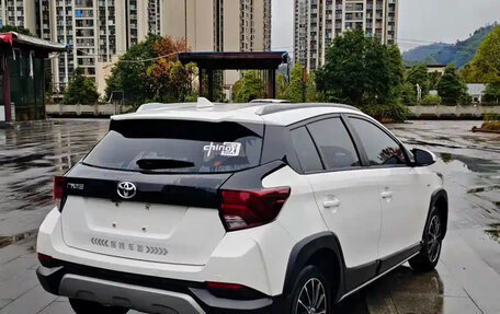 Toyota Yaris XP150 рестайлинг, 2021 год, 870 000 рублей, 9 фотография