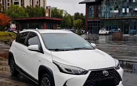 Toyota Yaris XP150 рестайлинг, 2021 год, 870 000 рублей, 3 фотография