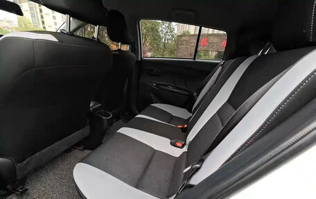 Toyota Yaris XP150 рестайлинг, 2021 год, 870 000 рублей, 13 фотография