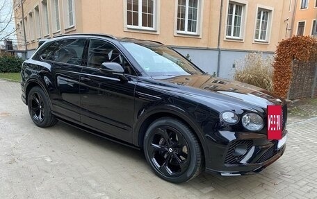 Bentley Bentayga I, 2022 год, 17 287 084 рублей, 3 фотография