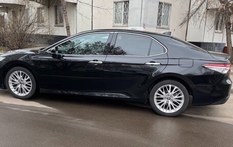 Toyota Camry, 2020 год, 3 500 000 рублей, 2 фотография