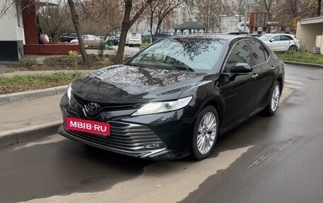 Toyota Camry, 2020 год, 3 500 000 рублей, 4 фотография