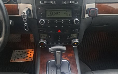 Volkswagen Touareg III, 2008 год, 960 000 рублей, 18 фотография