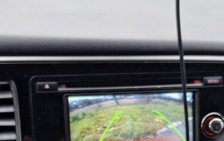 Mitsubishi Outlander III рестайлинг 3, 2015 год, 1 850 000 рублей, 13 фотография