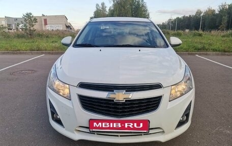 Chevrolet Cruze II, 2013 год, 680 000 рублей, 2 фотография