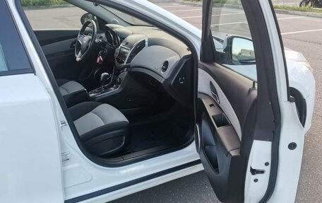 Chevrolet Cruze II, 2013 год, 680 000 рублей, 10 фотография