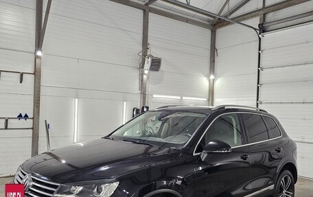 Volkswagen Touareg III, 2015 год, 3 600 000 рублей, 2 фотография