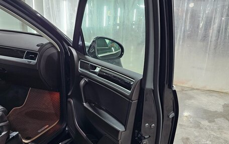 Volkswagen Touareg III, 2015 год, 3 600 000 рублей, 23 фотография