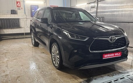 Toyota Highlander, 2025 год, 6 100 000 рублей, 1 фотография