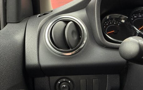 Renault Sandero II рестайлинг, 2020 год, 1 130 000 рублей, 13 фотография