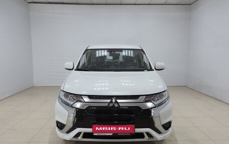 Mitsubishi Outlander III рестайлинг 3, 2022 год, 3 000 000 рублей, 2 фотография