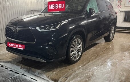 Toyota Highlander, 2025 год, 6 100 000 рублей, 2 фотография
