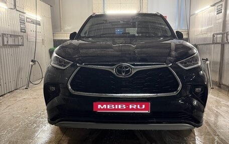 Toyota Highlander, 2025 год, 6 100 000 рублей, 3 фотография