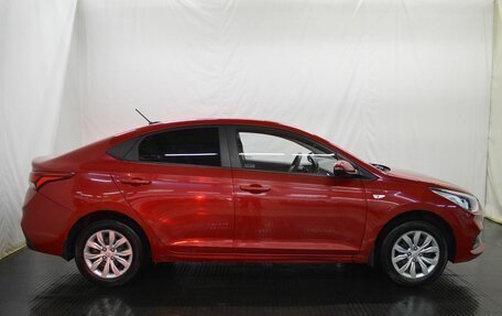 Hyundai Solaris II рестайлинг, 2018 год, 1 210 000 рублей, 4 фотография