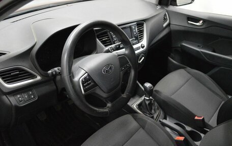 Hyundai Solaris II рестайлинг, 2018 год, 1 210 000 рублей, 10 фотография