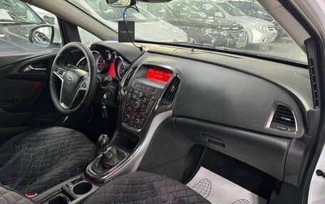 Opel Astra J, 2010 год, 699 000 рублей, 8 фотография