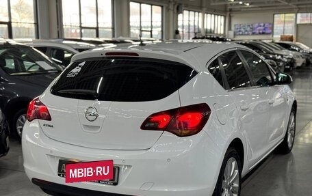 Opel Astra J, 2010 год, 699 000 рублей, 4 фотография