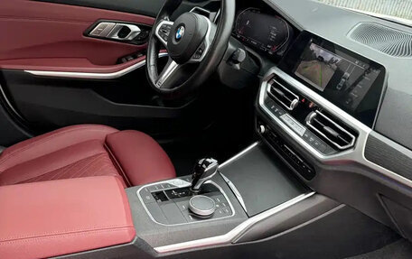 BMW 3 серия, 2021 год, 2 699 999 рублей, 10 фотография