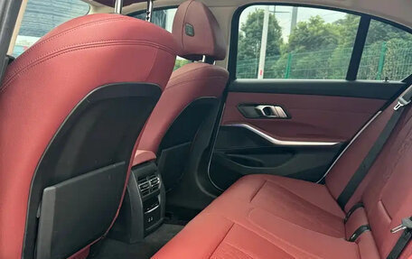 BMW 3 серия, 2021 год, 2 699 999 рублей, 7 фотография