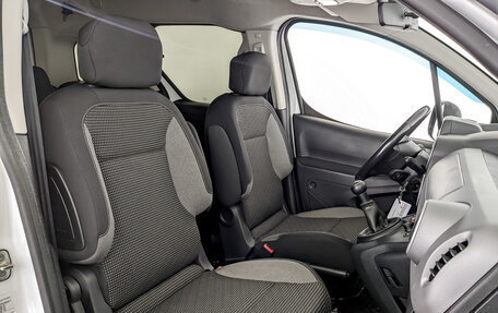 Peugeot Partner II рестайлинг 2, 2017 год, 1 420 000 рублей, 24 фотография