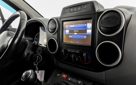 Peugeot Partner II рестайлинг 2, 2017 год, 1 420 000 рублей, 29 фотография