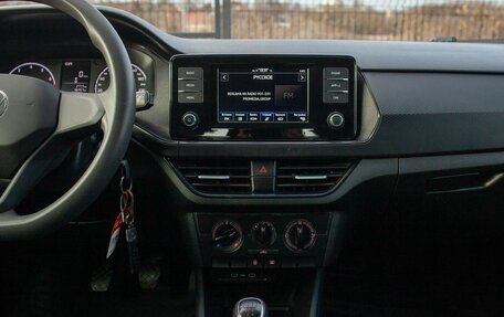 Volkswagen Polo VI (EU Market), 2020 год, 1 220 000 рублей, 27 фотография