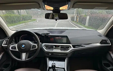 BMW 3 серия, 2021 год, 2 699 999 рублей, 10 фотография