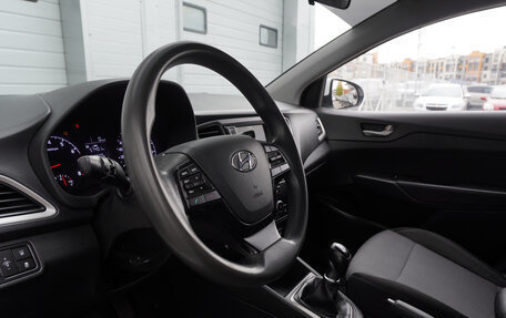 Hyundai Solaris II рестайлинг, 2018 год, 1 179 000 рублей, 10 фотография