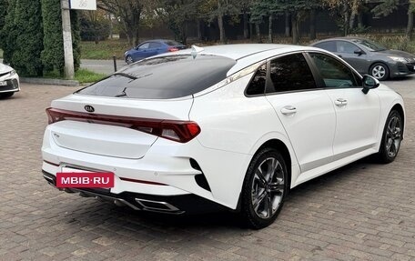 KIA K5, 2021 год, 2 600 000 рублей, 2 фотография