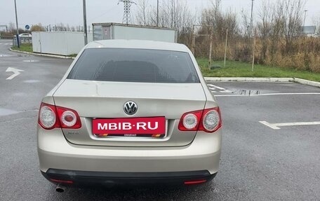 Volkswagen Jetta VI, 2006 год, 400 000 рублей, 3 фотография