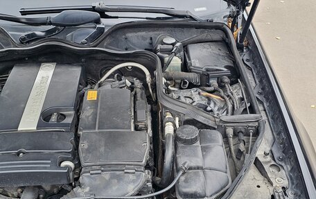 Mercedes-Benz E-Класс, 2003 год, 750 000 рублей, 13 фотография