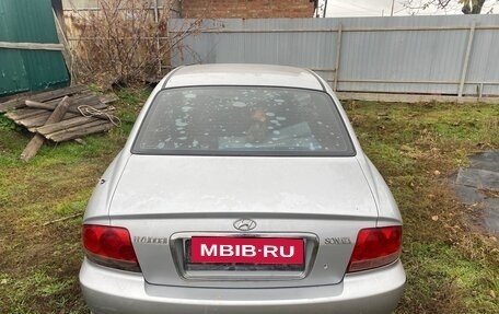 Hyundai Sonata IV рестайлинг, 2004 год, 75 000 рублей, 1 фотография