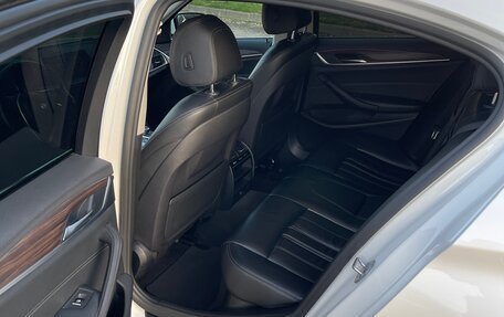 BMW 5 серия, 2019 год, 2 850 000 рублей, 13 фотография