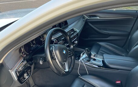 BMW 5 серия, 2019 год, 2 850 000 рублей, 12 фотография