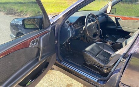 Mercedes-Benz E-Класс, 1996 год, 196 000 рублей, 8 фотография