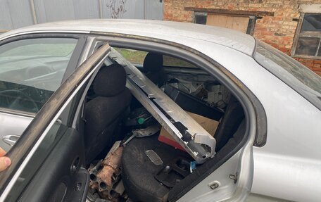 Hyundai Sonata IV рестайлинг, 2004 год, 75 000 рублей, 10 фотография