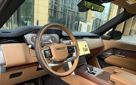 Land Rover Range Rover IV рестайлинг, 2024 год, 25 400 004 рублей, 12 фотография