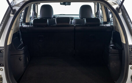 Mitsubishi Outlander III рестайлинг 3, 2015 год, 2 699 000 рублей, 32 фотография