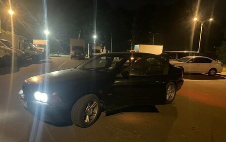 BMW 5 серия, 1998 год, 270 000 рублей, 2 фотография