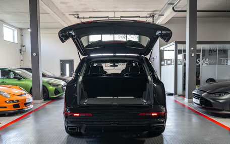 Audi Q7, 2025 год, 13 300 000 рублей, 10 фотография