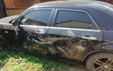 Chrysler 300C II, 2004 год, 800 000 рублей, 6 фотография