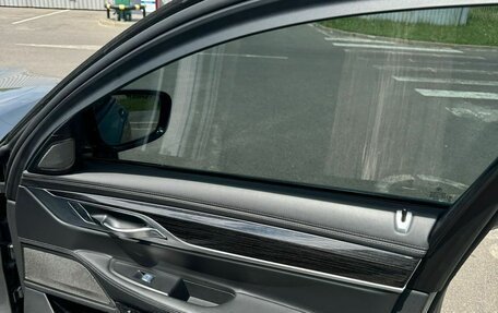 BMW 7 серия, 2019 год, 5 850 000 рублей, 13 фотография