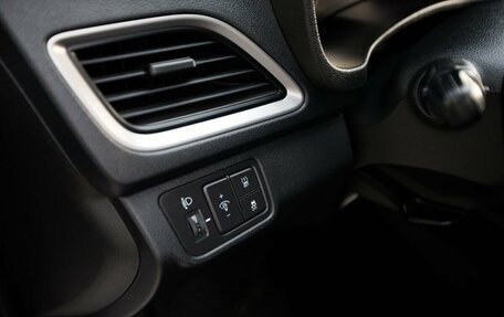 Hyundai Solaris II рестайлинг, 2018 год, 1 588 000 рублей, 10 фотография