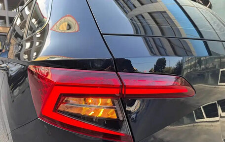 Skoda Karoq I, 2022 год, 1 610 100 рублей, 8 фотография