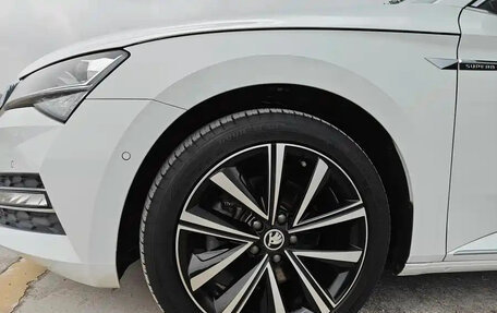 Skoda Superb III рестайлинг, 2022 год, 1 735 100 рублей, 12 фотография