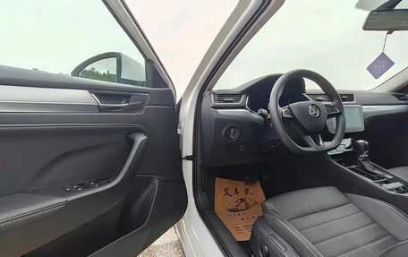 Skoda Superb III рестайлинг, 2022 год, 1 735 100 рублей, 16 фотография