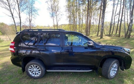 Toyota Land Cruiser Prado 150 рестайлинг 2, 2017 год, 3 087 000 рублей, 3 фотография