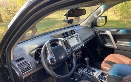 Toyota Land Cruiser Prado 150 рестайлинг 2, 2017 год, 3 087 000 рублей, 11 фотография