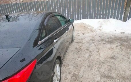 Hyundai Sonata VI, 2010 год, 950 000 рублей, 3 фотография