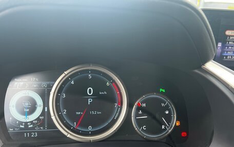 Lexus RX IV рестайлинг, 2016 год, 4 200 000 рублей, 19 фотография